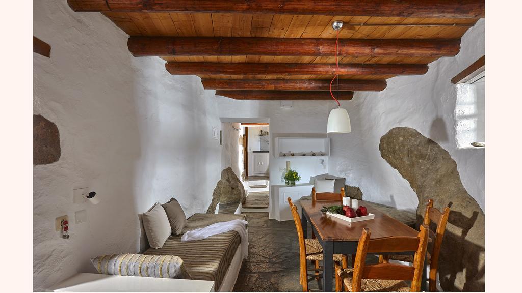 White River Cottages - Rustic Minimalist Holiday Houses Makrýgialos Buitenkant foto
