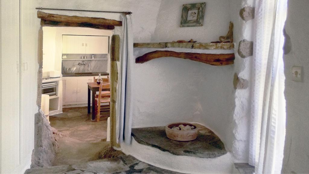 White River Cottages - Rustic Minimalist Holiday Houses Makrýgialos Buitenkant foto