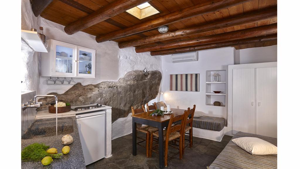 White River Cottages - Rustic Minimalist Holiday Houses Makrýgialos Buitenkant foto