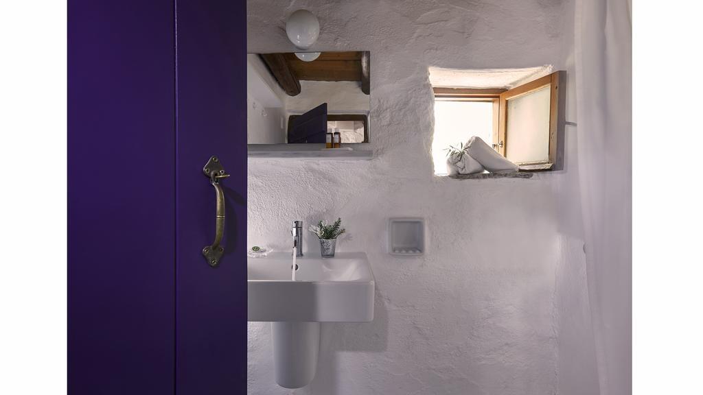 White River Cottages - Rustic Minimalist Holiday Houses Makrýgialos Buitenkant foto
